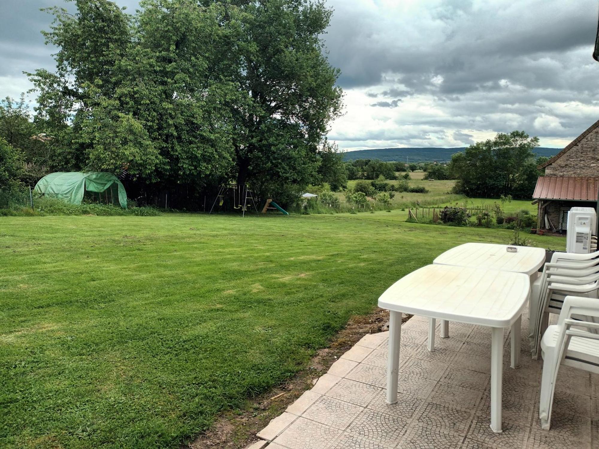 Vila Au Calme Lalheue Exteriér fotografie